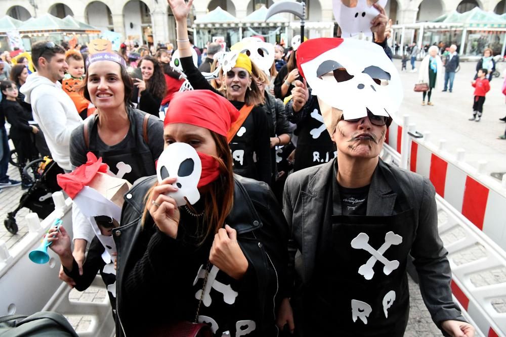 El desfile partió de la plaza de Lugo y finalizó en María Pita.