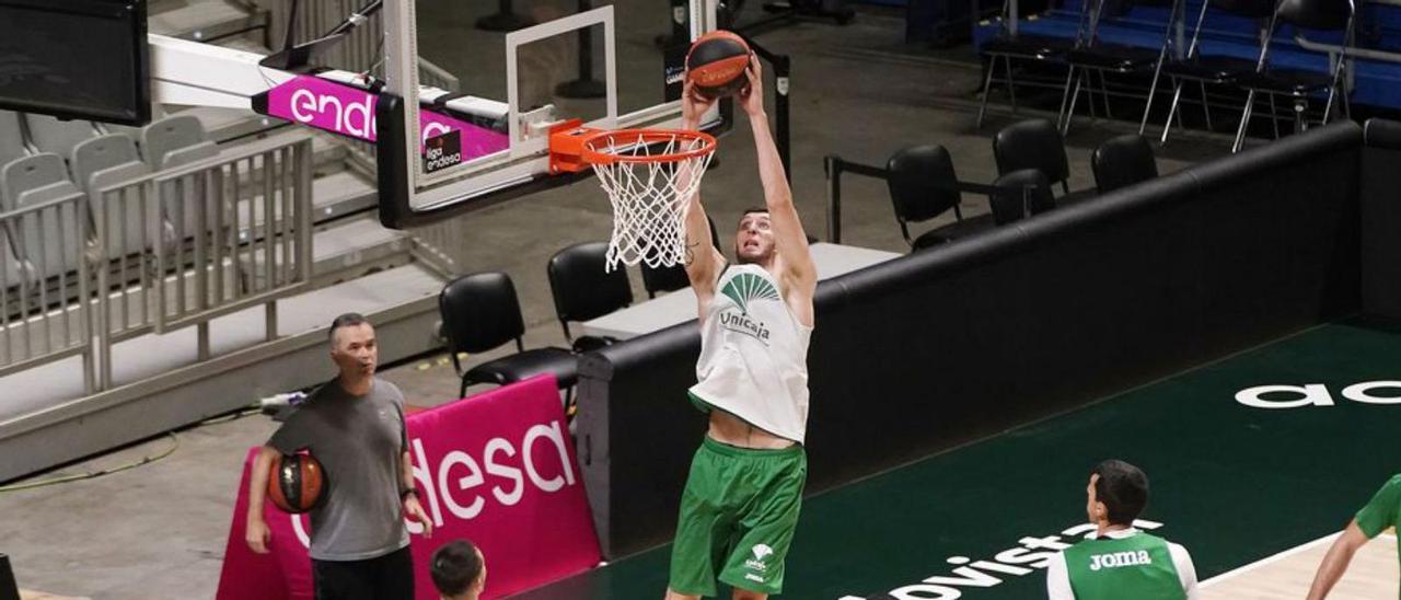 El Unicaja busca en Burgos una victoria muy necesaria. | UNICAJAB/FOTOPRESS