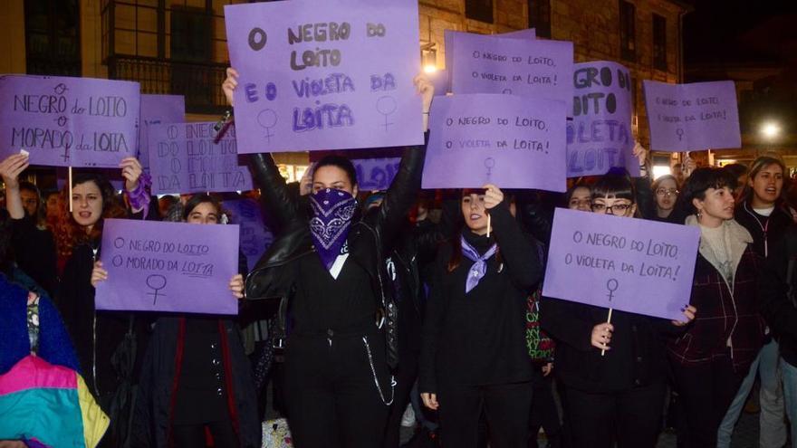 Manifestación prepandemia en Pontevedra con motivo del 25N.