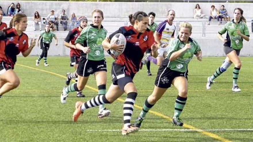 Die Frauenclubs auf der Insel spielen aufgrund von chronischem Personalmangel die Version Rugby 7.