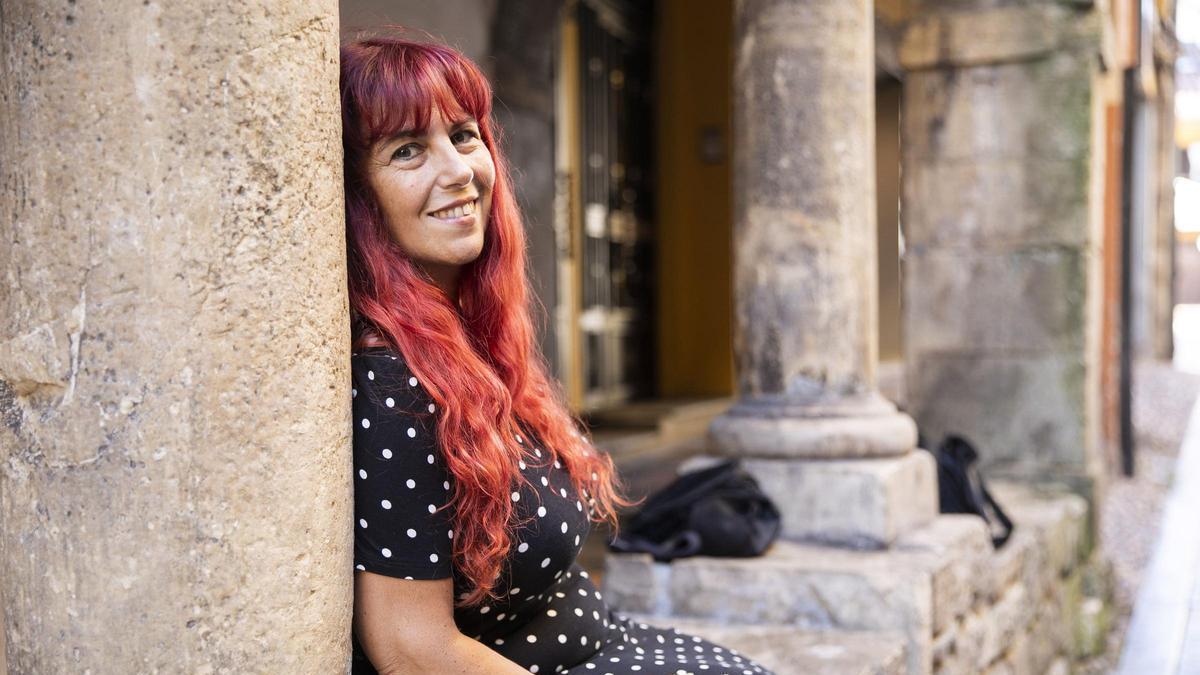 La sexóloga Ana Fernández, en el barrio de Sabugo.