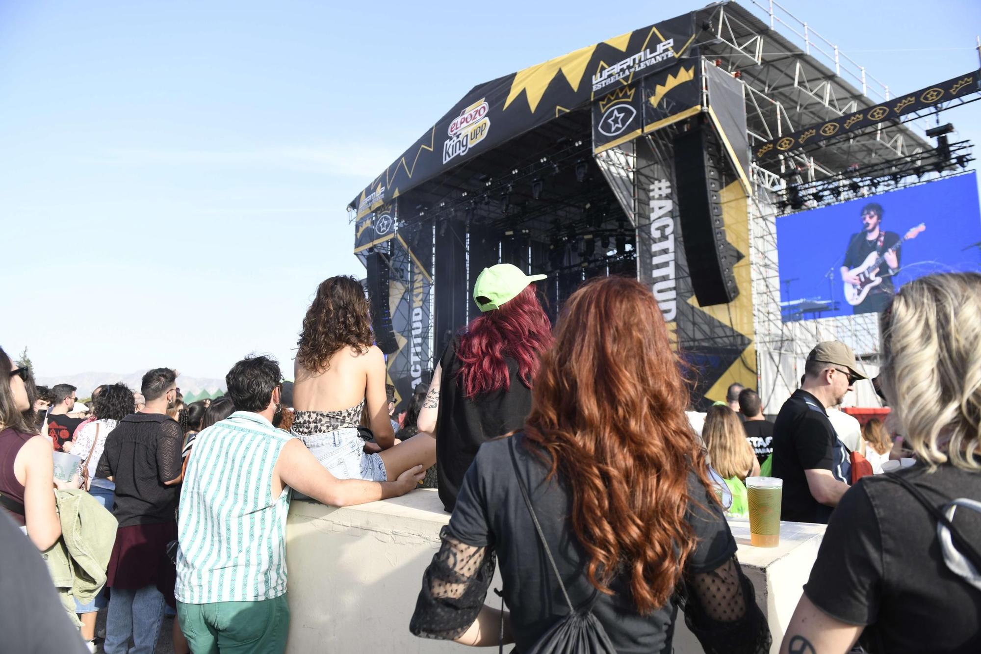 Actuación de Niña Polaca y ambiente en el Warm Up (III)