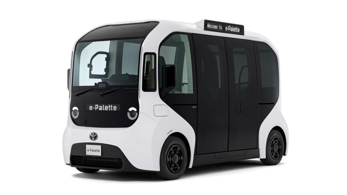 Toyota profundiza su apuesta por la movilidad y lanza un autobús eléctrico semiautónomo