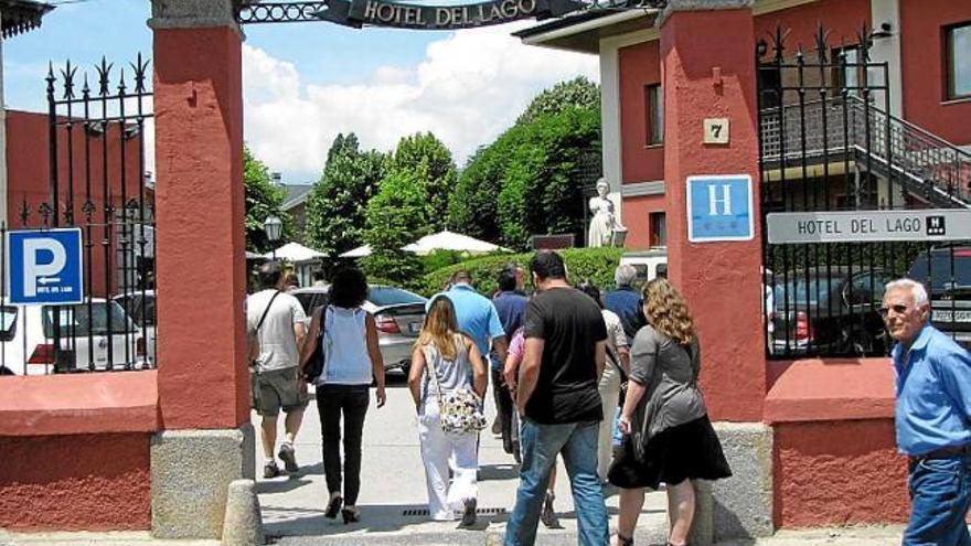 L&#039;hotel del Lago de Puigcerdà, per on passa la Ruta Zafón