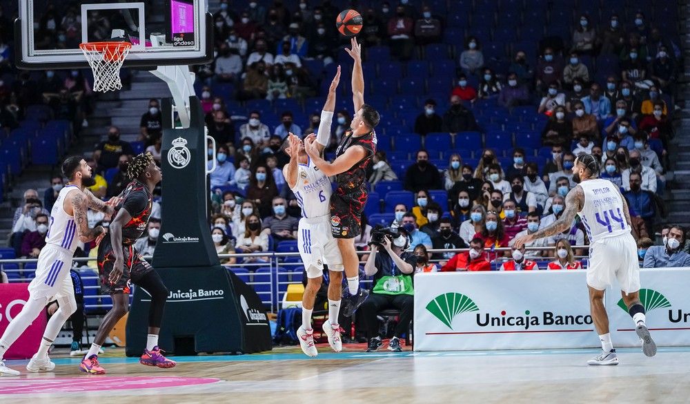 Real Madrid 70 - CB Gran Canaria 75