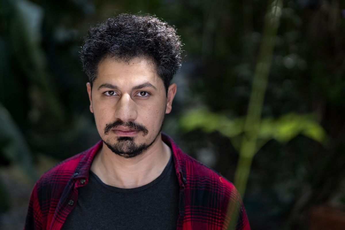 «L’Estat Islàmic em va dir que si seguia amb el teatre, em matarien» «L’Estat Islàmic em va dir que si seguia amb el teatre, em matarien»