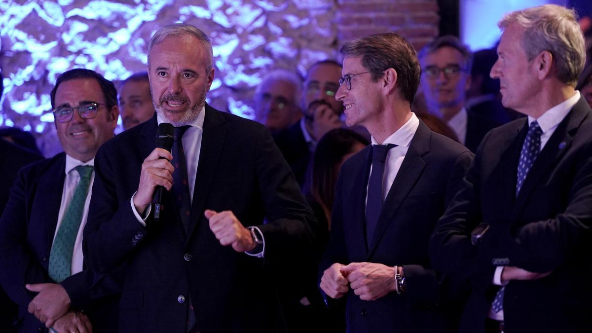 Jorge Azcón, presidente de Aragón, junto a Gonzalo Capellán, presidente de La Rioja.
