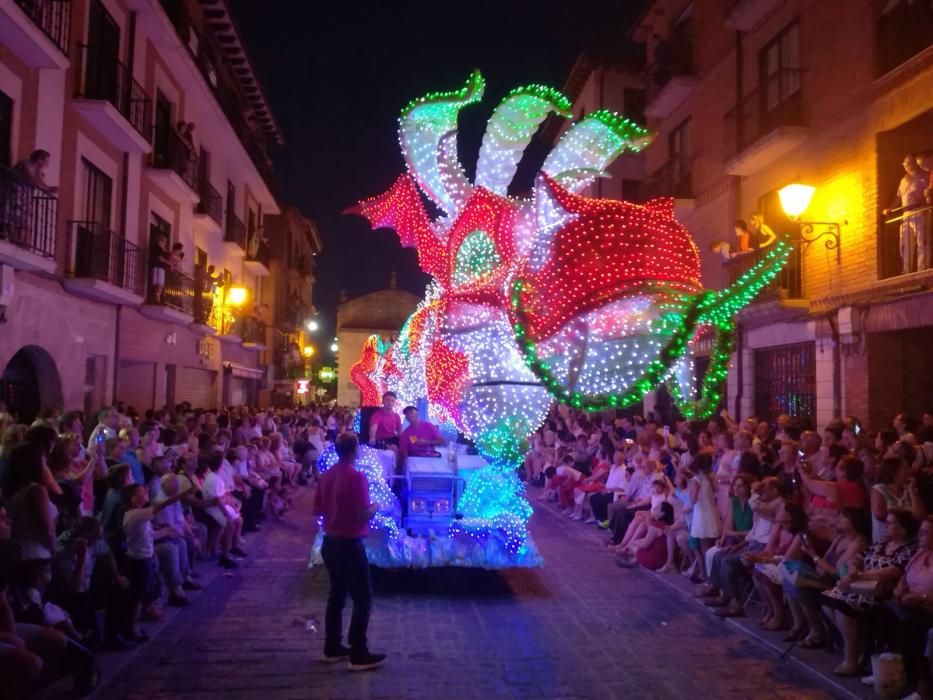 Desfile de carrozas en Toro