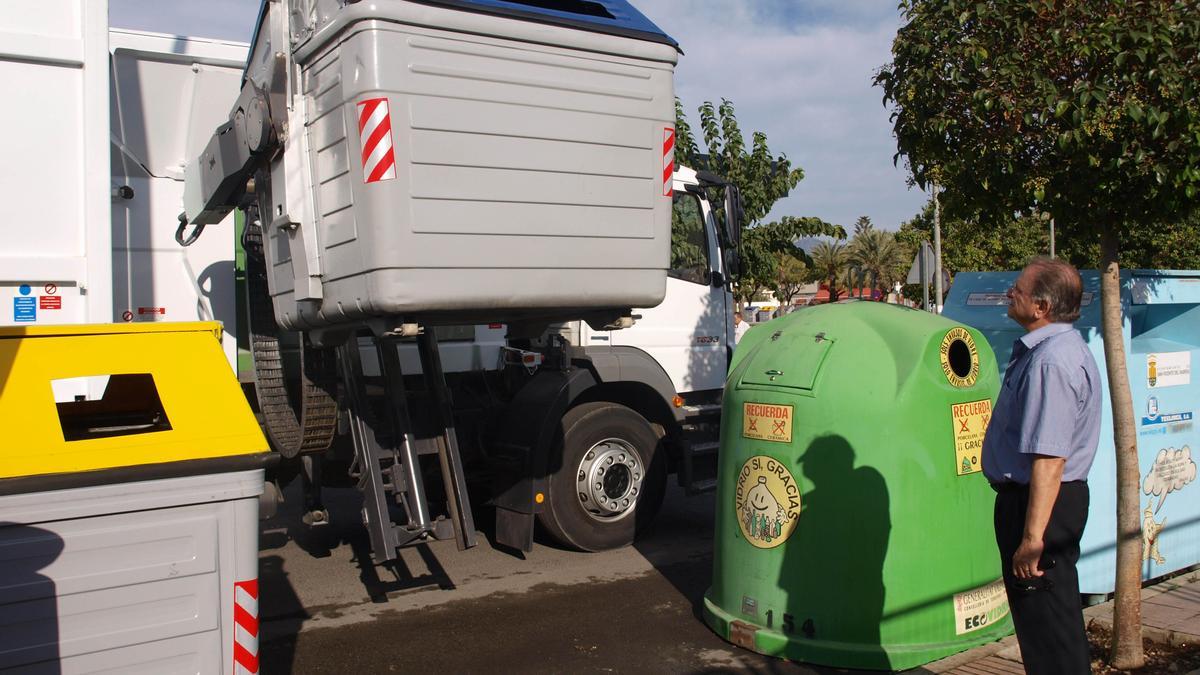 Contenedores de residuos en San Vicente