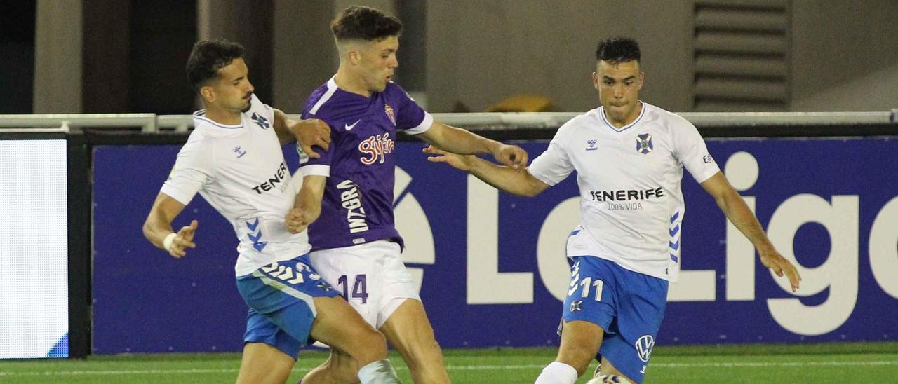 Nacho Méndez, con el uniforme de la polémica, en el partido ante el Tenerife