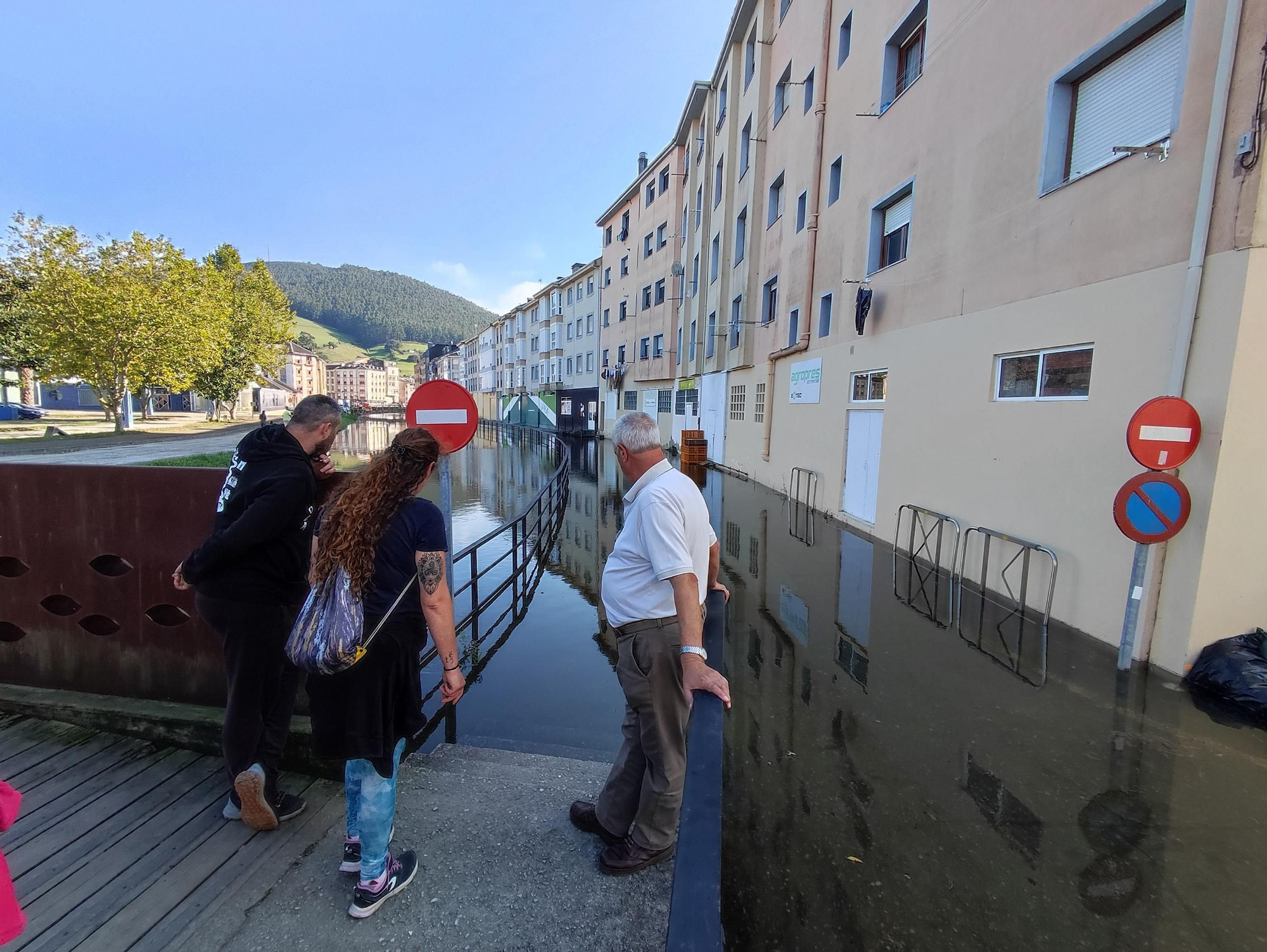 En imágenes: El efecto de las mareonas en Vegadeo, Navia y Luarca