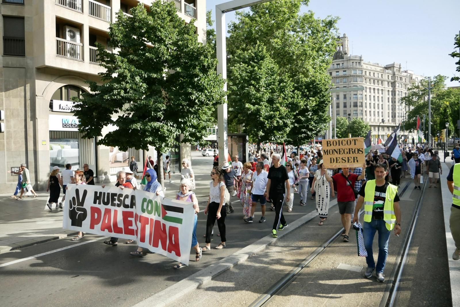 En imágenes | Manifestación en apoyo a Palestina en Zaragoza