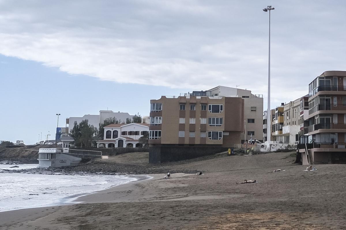 Playa de Hoya del Pozo en Telde tras las lluvias que afectaron a Canarias