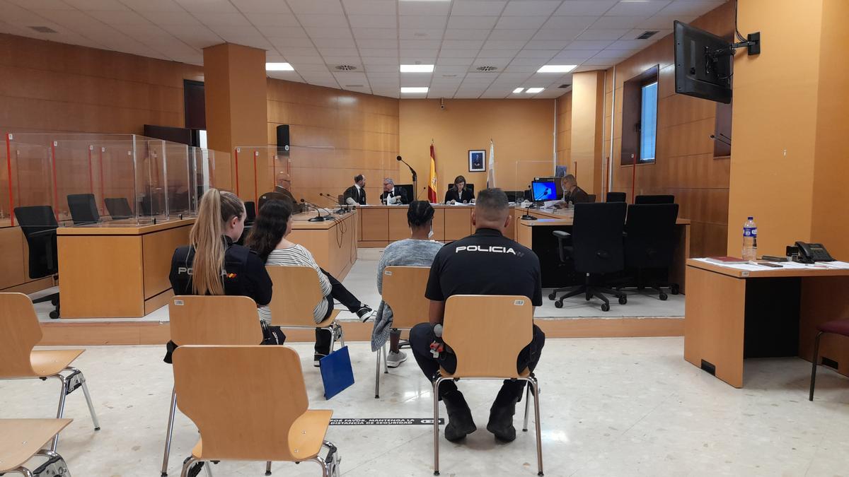 La intérprete y la acusada de introducir heroína en Tenerife