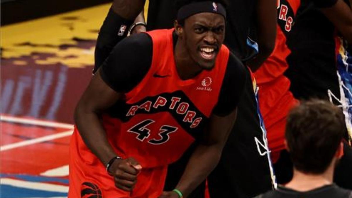 Pascal Siakam, celebrando una canasta para los Raptors