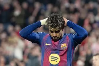 Con lo caro que está el penalti con Soto Grado, va Lamine Yamal y lo falla