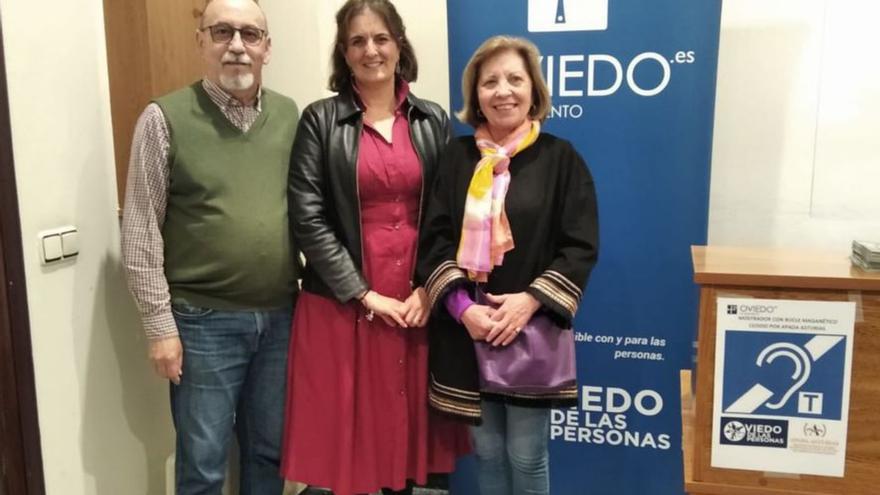 Por la izquierda, Ricardo Vázquez, María Velasco y Teresa Pastor.