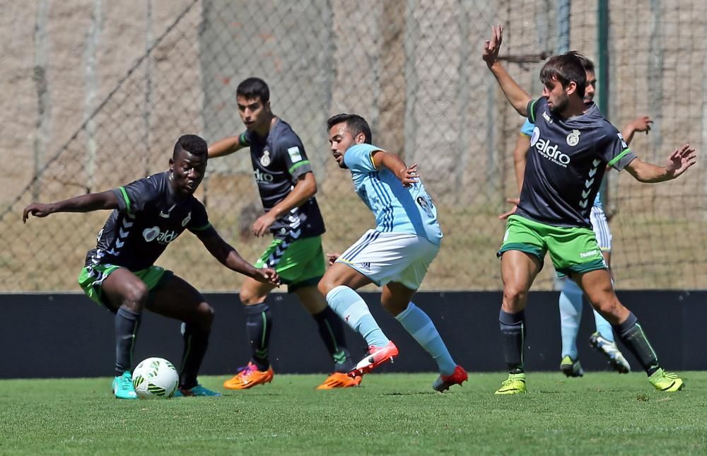 El filial celeste sumó su segundo empate consecutivo en lo que va de competición. Borja Iglesias marcó el primer gol del curso en Barreiro.