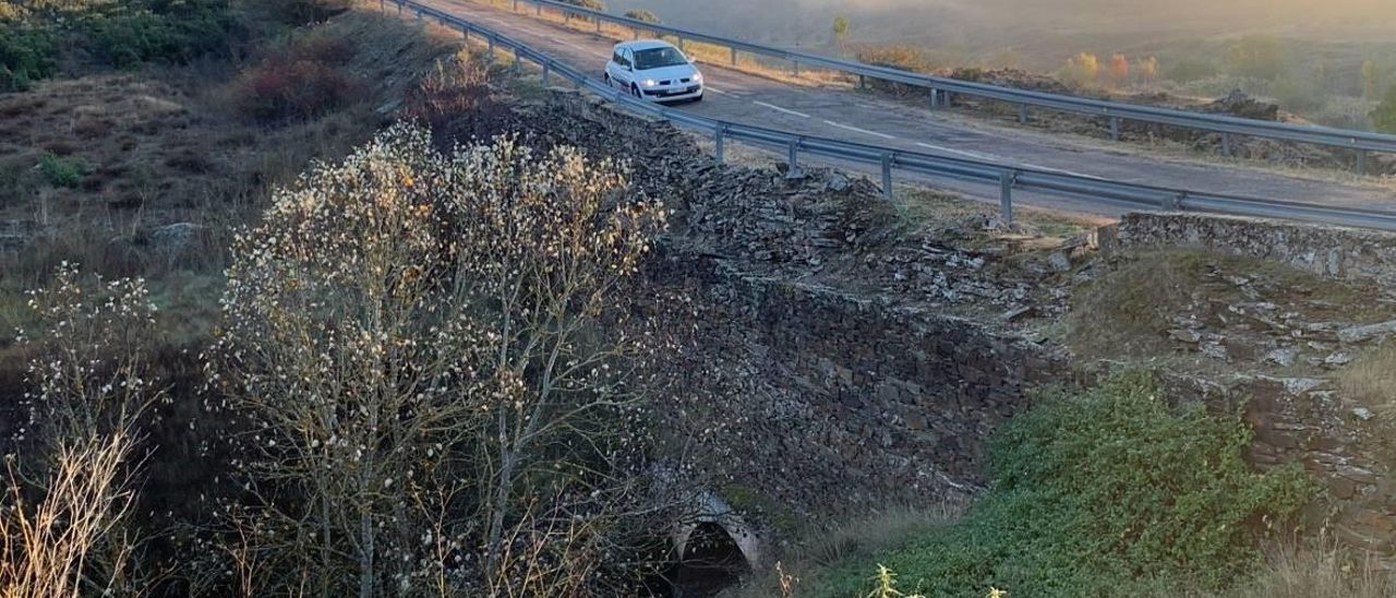 Carretera de Almaraz, el pueblo zamorano donde se ha encontrado arsénico en el agua.