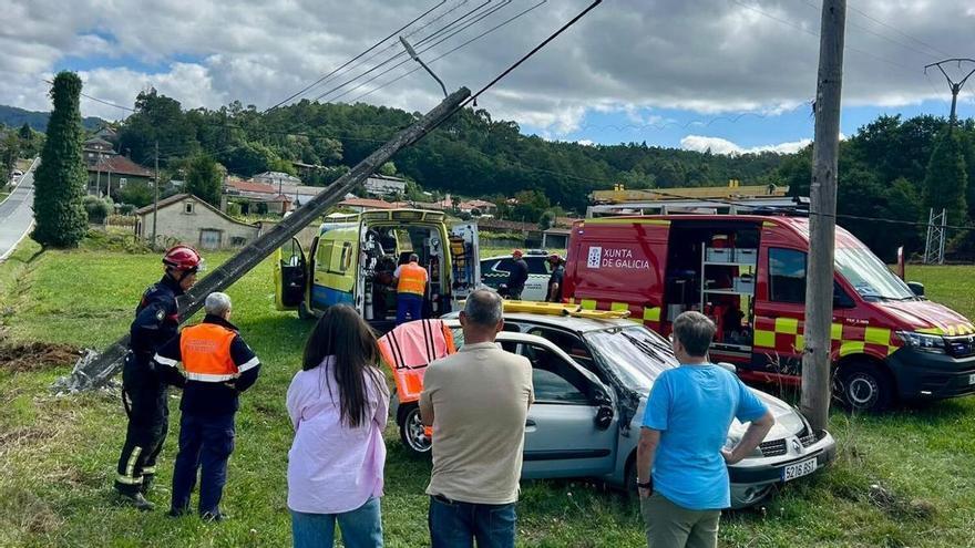Dos mujeres heridas tras salirse de la vía su coche en la «recta de Piloño»