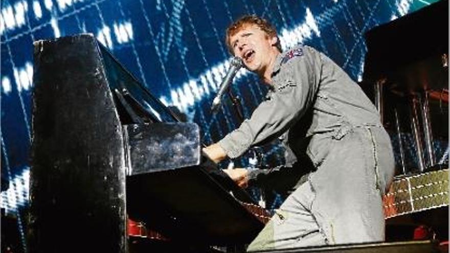 El britànic James Blunt, durant la seva actuació al festival de Cap Roig