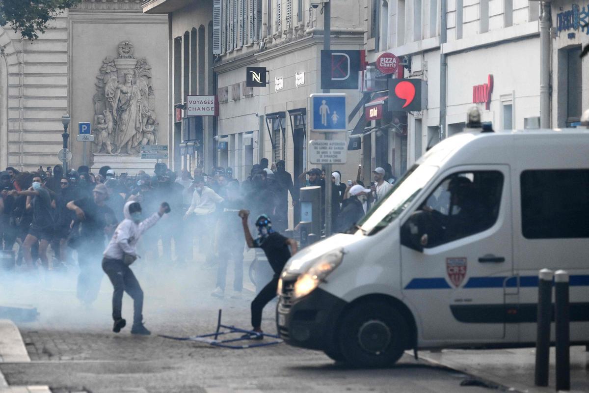 Los disturbios se extienden por Francia en la cuarta noche de protestas