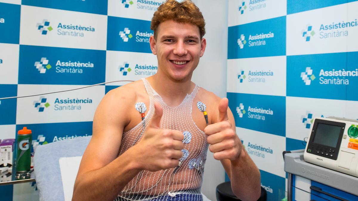 Jokubaitis pasó revisión médica con el Barça, a la espera que se incorpore este año