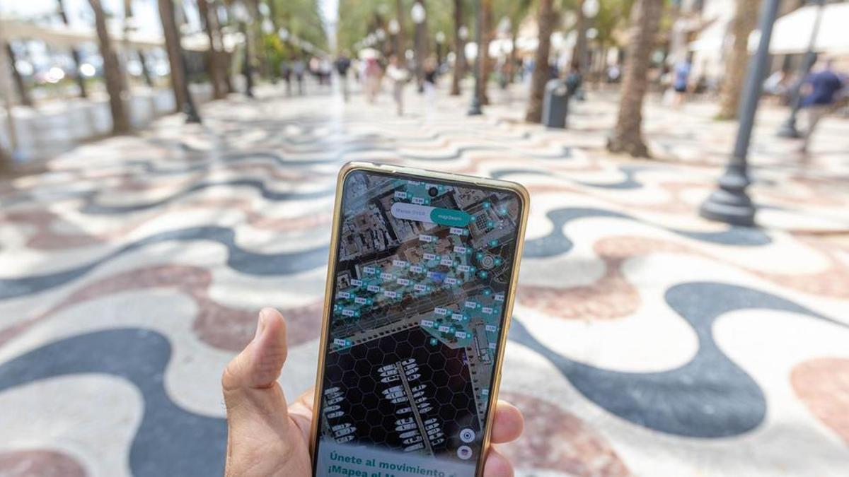 Una aplicación de móvil que permite la compra de suelo virtual en la ciudad de Alicante.