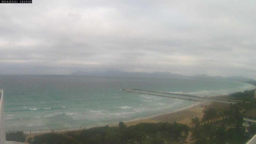 Wolken wie hier an der Playa de Muro ziehen auch morgen ab nachmittags auf