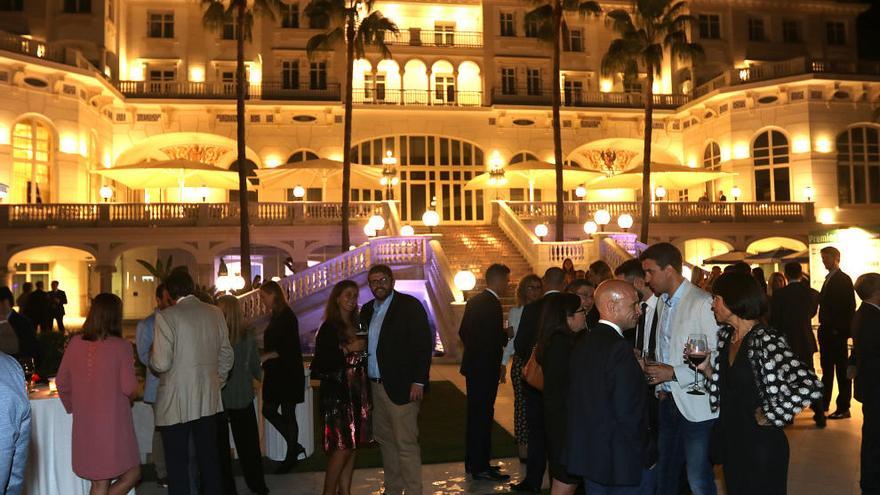 Imagen de los jardines del Gran Hotel Miramar, en la que se celebró un cóctel tras la gala.