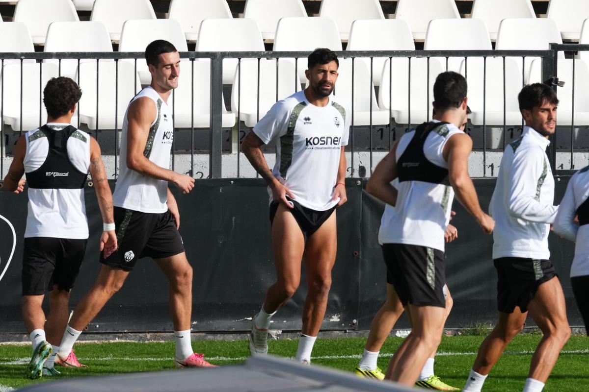 Galería | El CD Castellón entrena en el SkyFi Castalia antes de recibir al Sporting