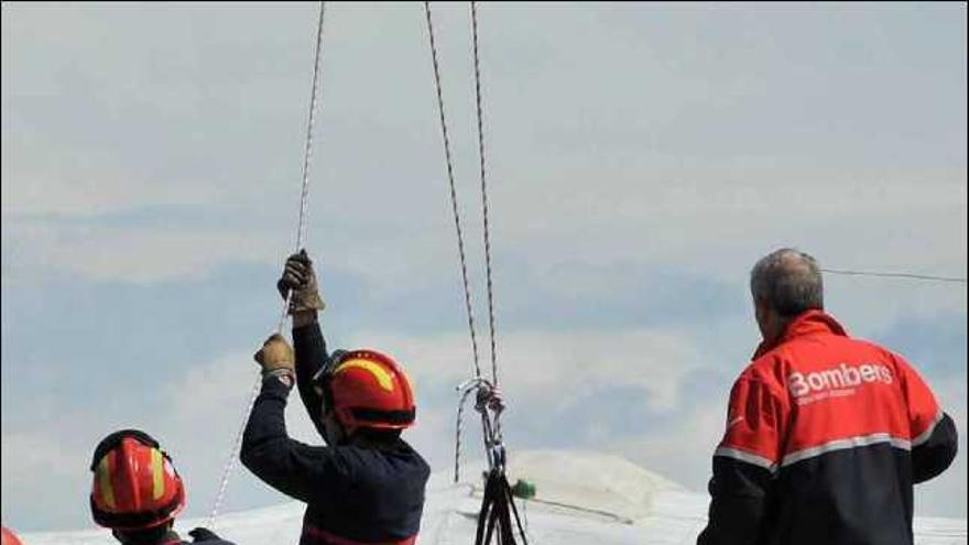 Detienen a una tercera persona por el crimen de la joven hallada en una balsa