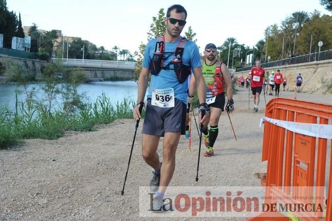 Marcha Nórdica en la mota del río Segura