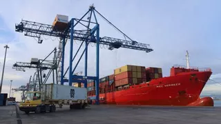 La cerámica de Castellón vende un 10% más a Estados Unidos en mayo pese a la amenaza arancelaria