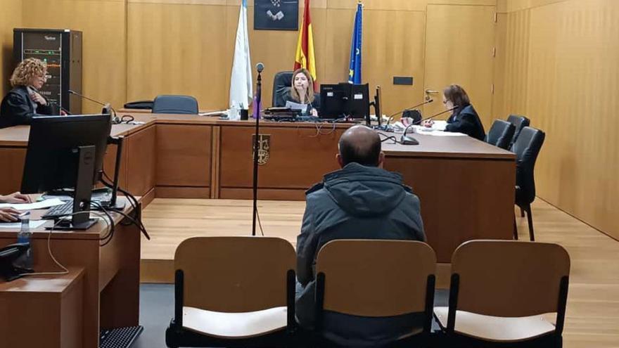 El conductor, ayer, en la vista en la que aceptó una condena.  |  FdV