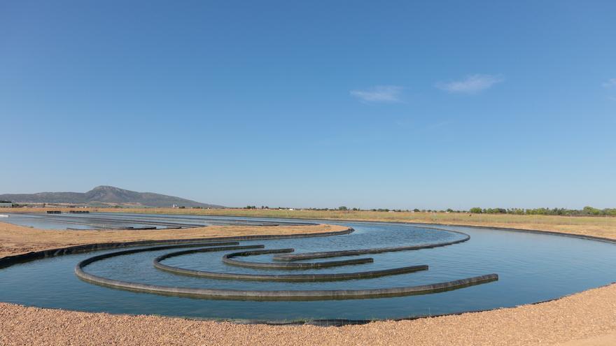 Mérida inaugura la mayor planta depuradora con microalgas de Europa