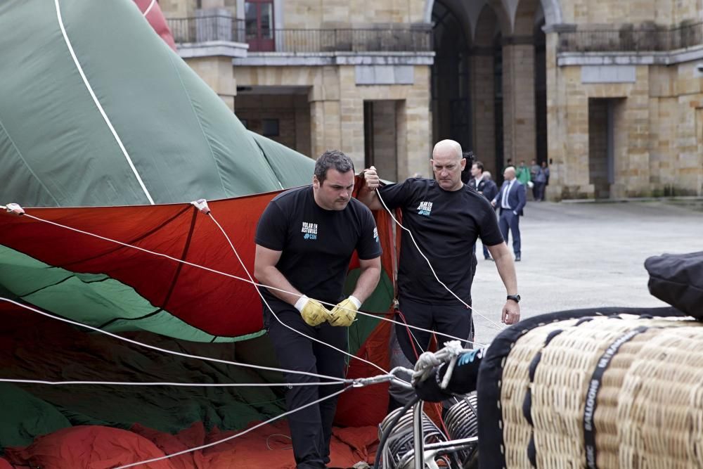 Presentación de la I Regata de globos aerostáticos de Gijón
