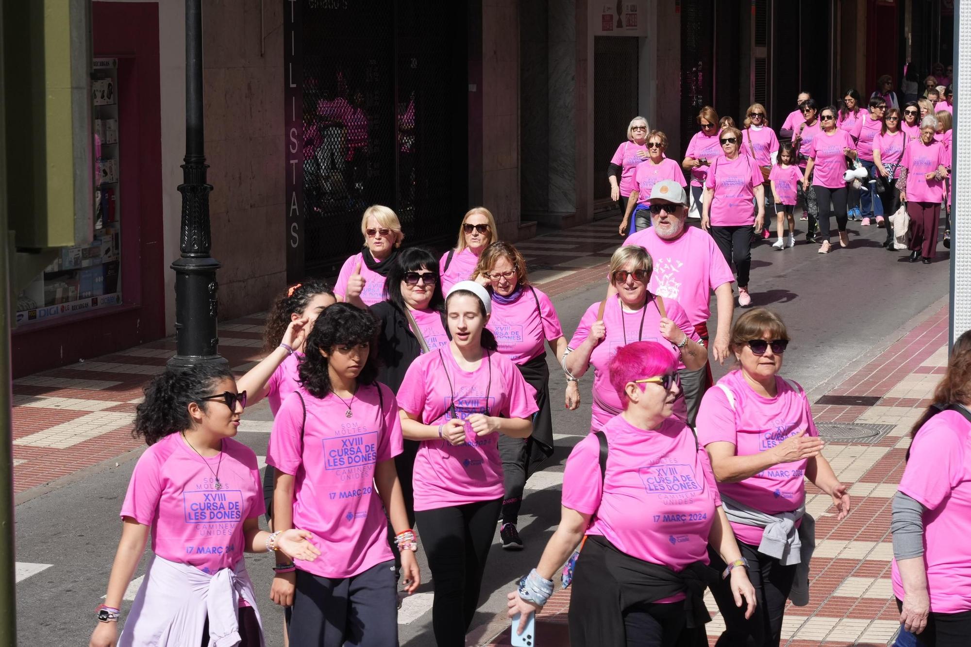 Todas las imágenes de la XVIII 'Cursa de les Dones' de Castelló