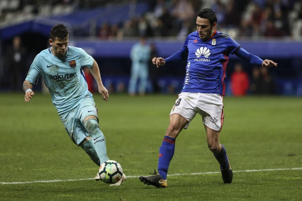 El partido entre el Real Oviedo y el Barcelona B, en imágenes