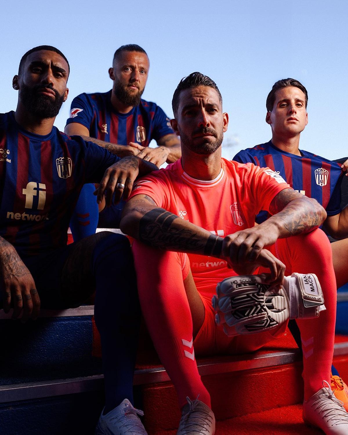 El Eldense presenta su primera equipación para esta temporada