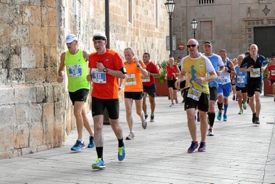 9.000 Läufer aus 49 Ländern gingen am Sonntag den 15.10. an den Start. In der Marathon Disziplin gingen die Deutschen leer aus.