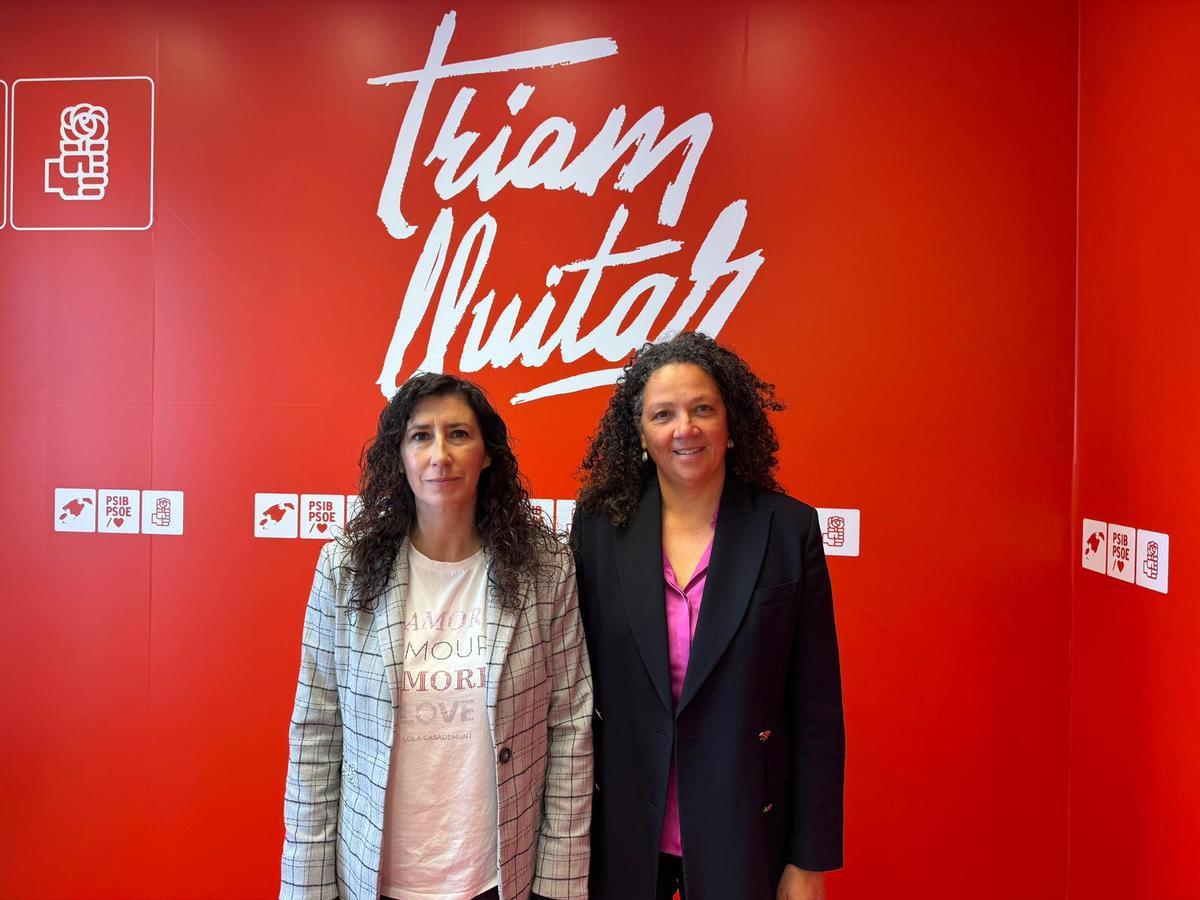 Las socialistas Amanda Fernández y Catalina Cladera han defendido las alegaciones del PSOE.