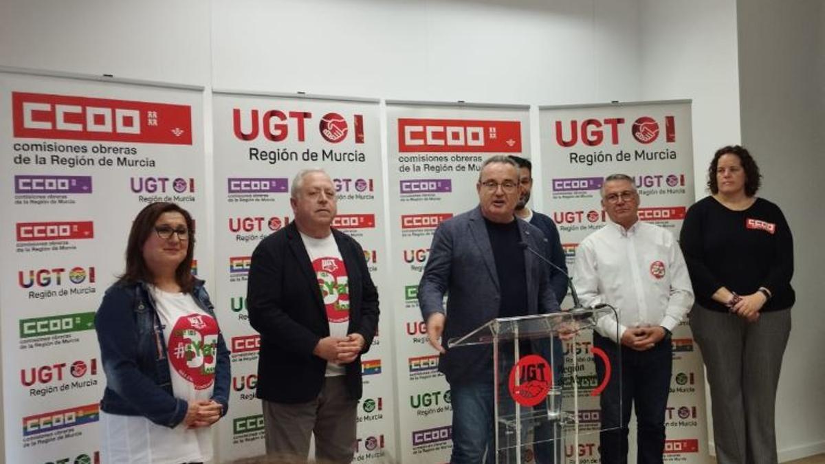 Representantes sindicales, en rueda de prensa este jueves