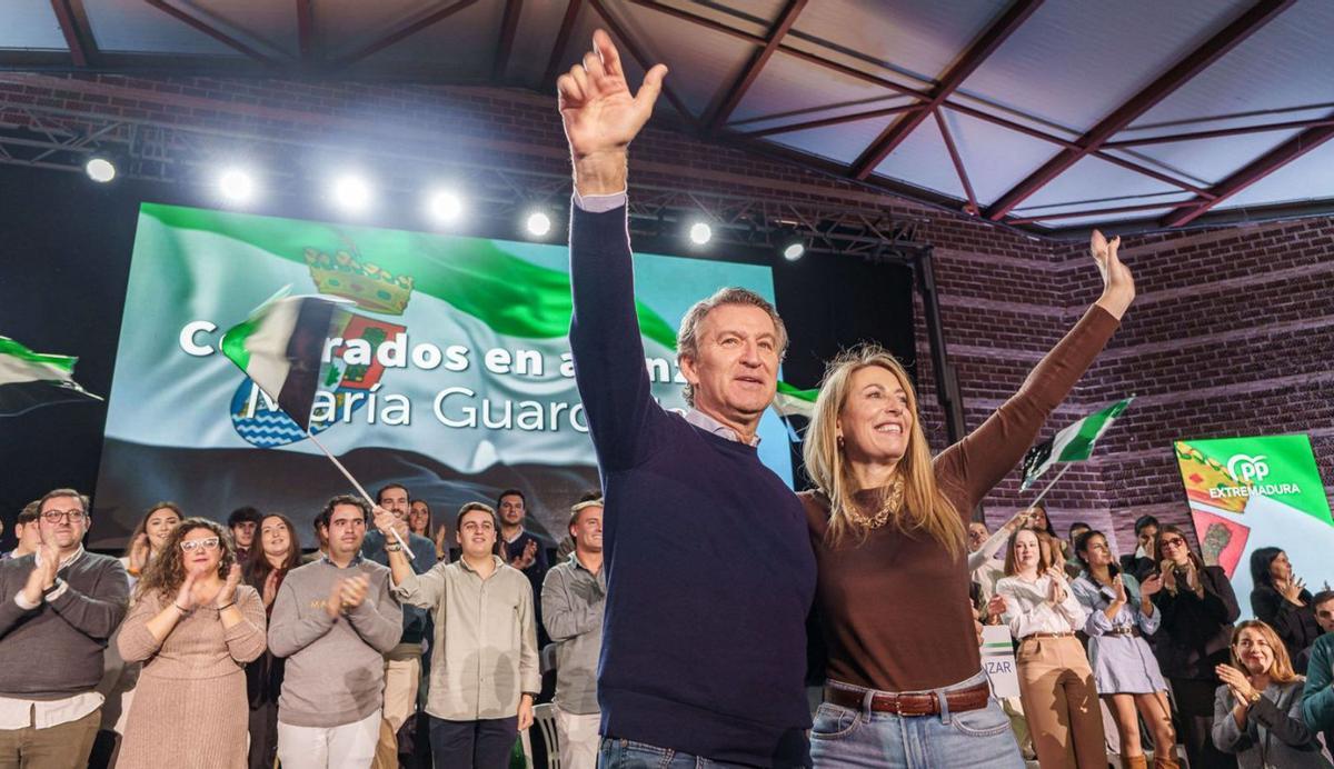 Feijóo i Abascal mesurenles forces a les urnes