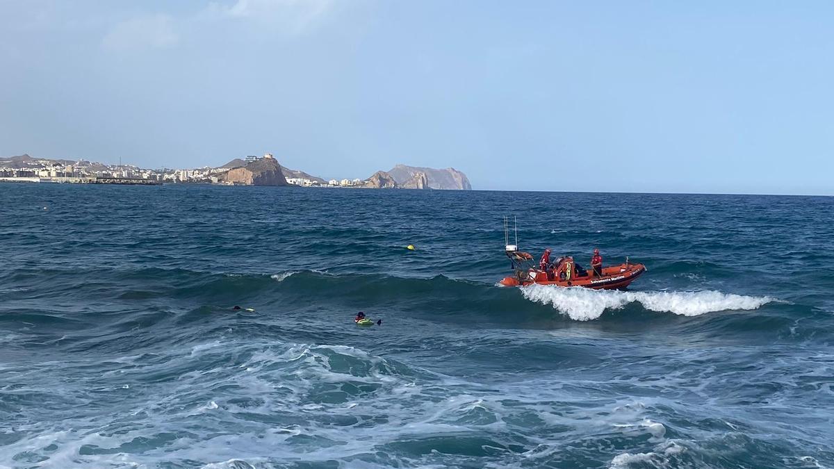Joven desaparecido Águilas | Rescatado el cuerpo sin vida del joven desaparecido en la playa de Matalentisco