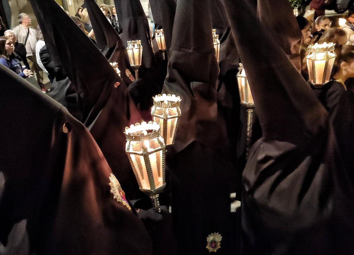 La procesión de la Soledad de María, de la Semana Santa de Cangas