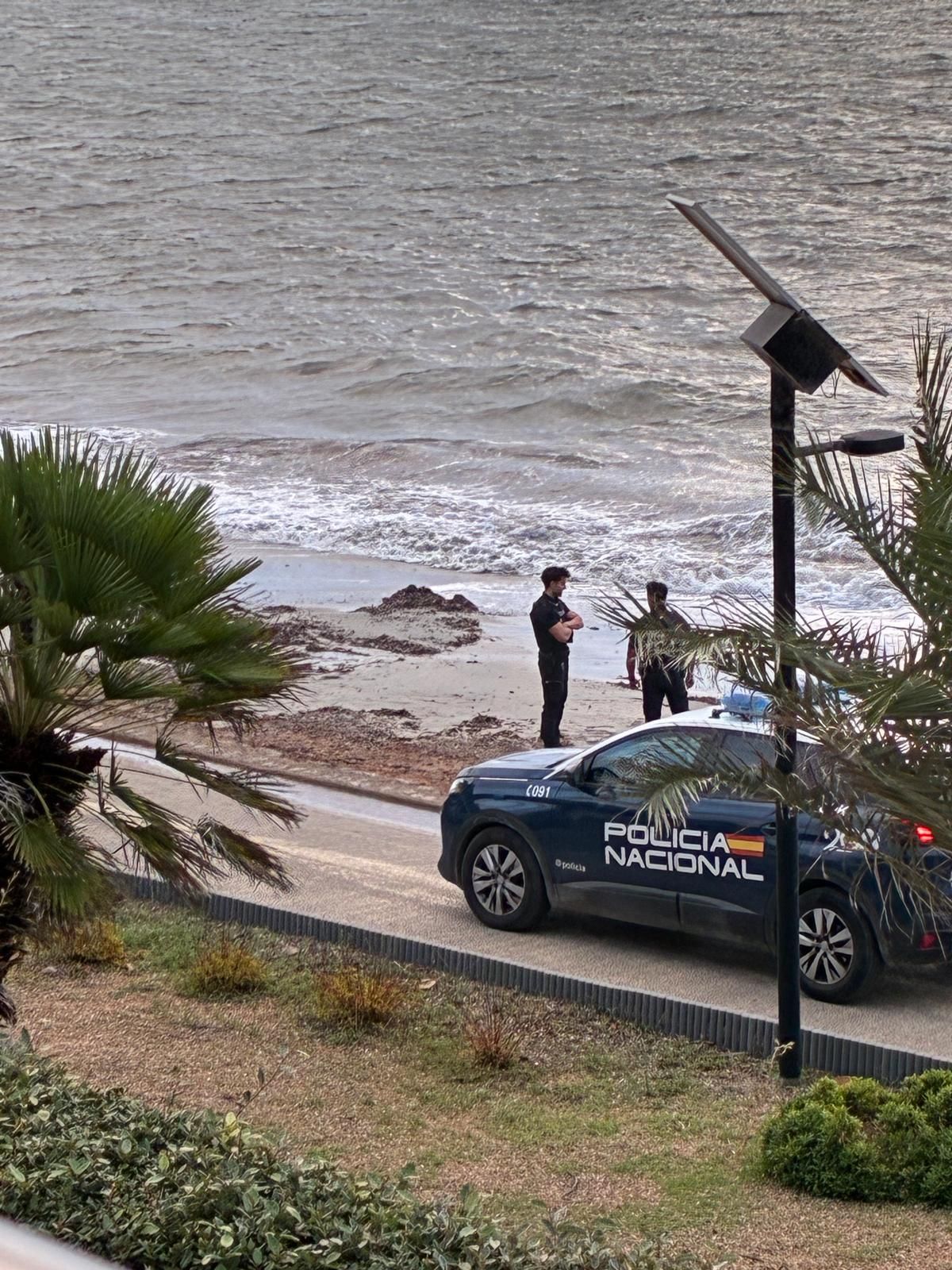 Encuentran el pie de una persona en Platja d'en Bossa