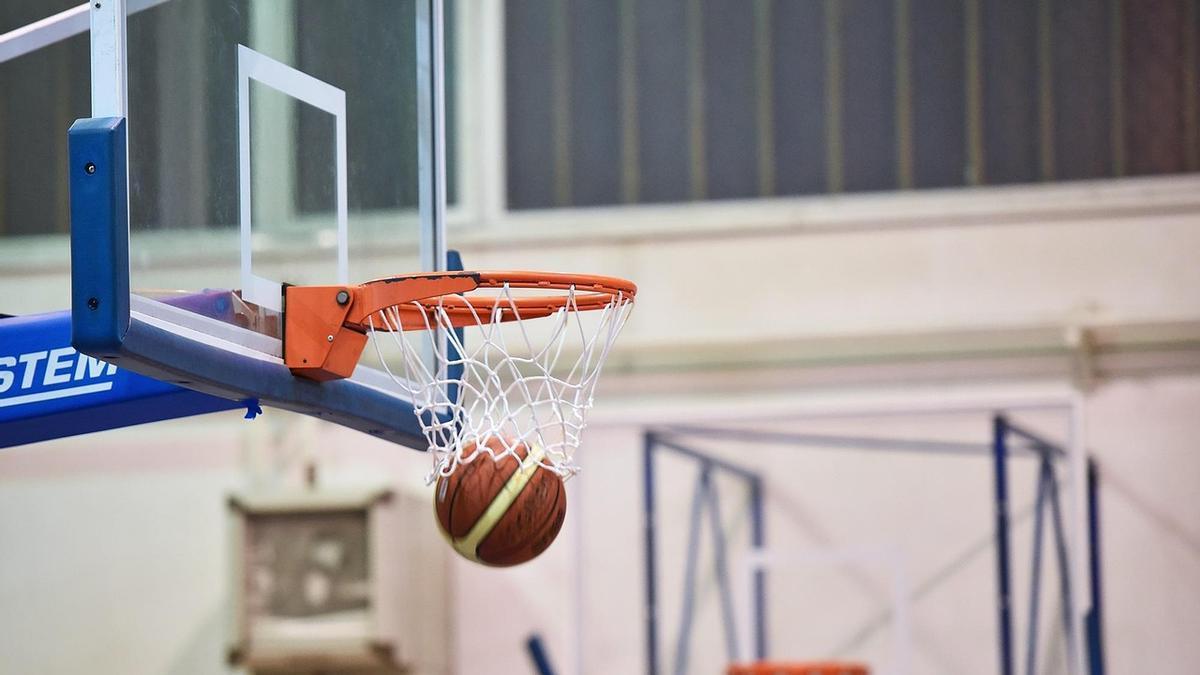 Imagen de una canasta de baloncesto