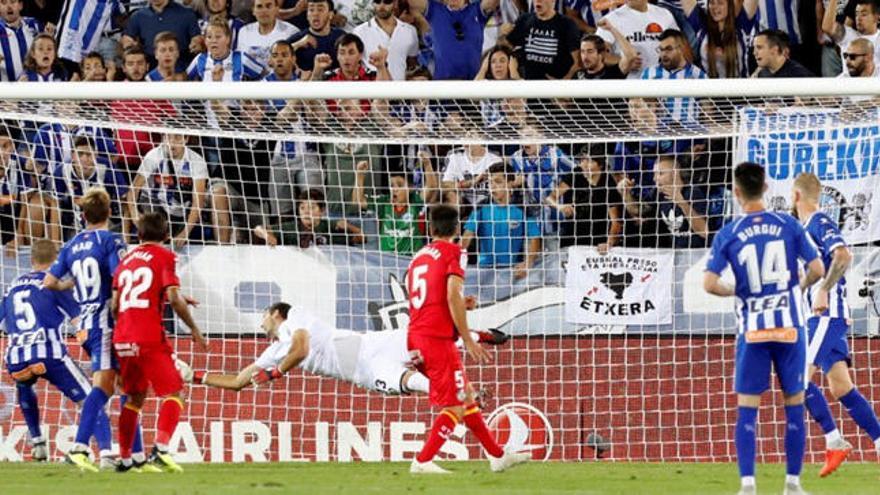 Una secuencia del gol de Calleri.