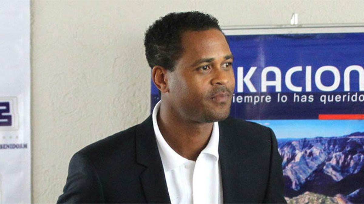 Kluivert: "De Jong dará muchas alegrías a los culés"